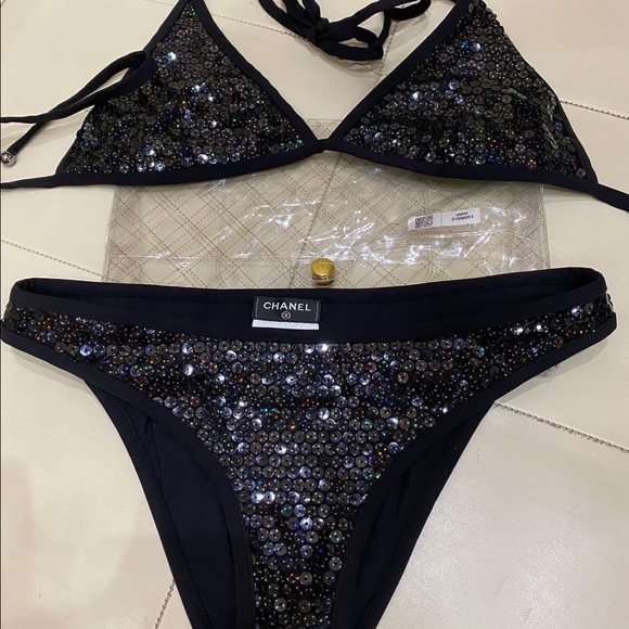 SOLD.Chanel swimsuit - Picture 2 of 16